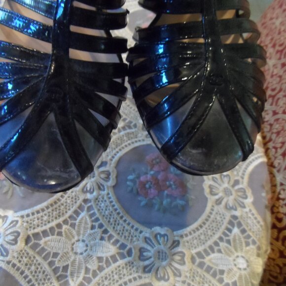 Chanel Black Patent Leather Multi Strap Booties w/Clear Perforated PVC Size 40 - Picture 9 of 16